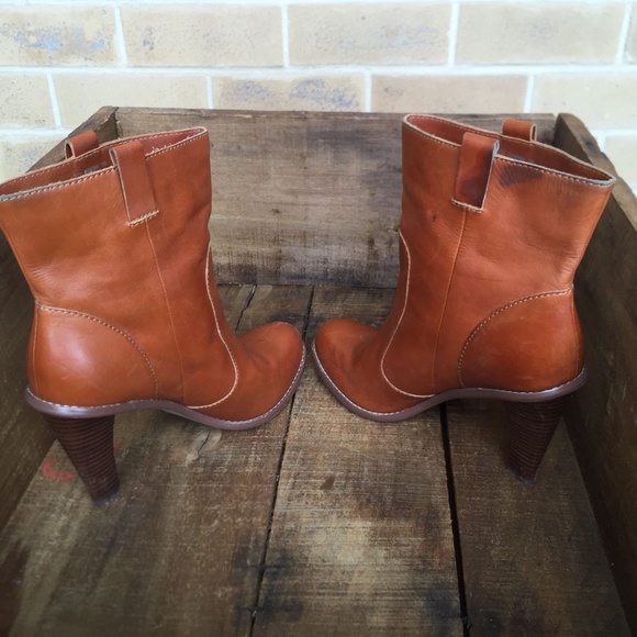 Cole Haan Women's Ankle Boots Brown booties - Picture 5 of 8